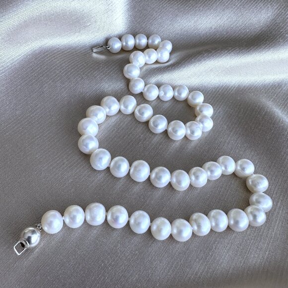 Pearl Necklace
